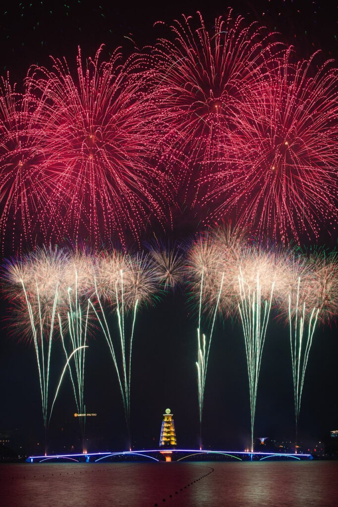 color, firework, night-7957849.jpg